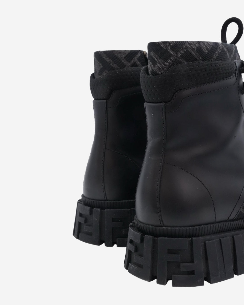Botas Fendi Zucca 40