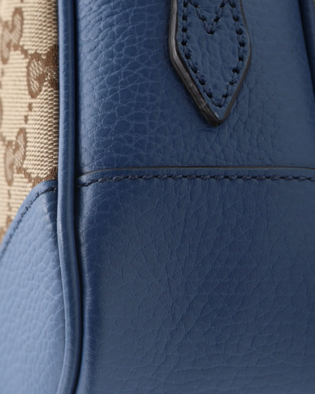 Bolso Crossbody Gucci Bree Supreme