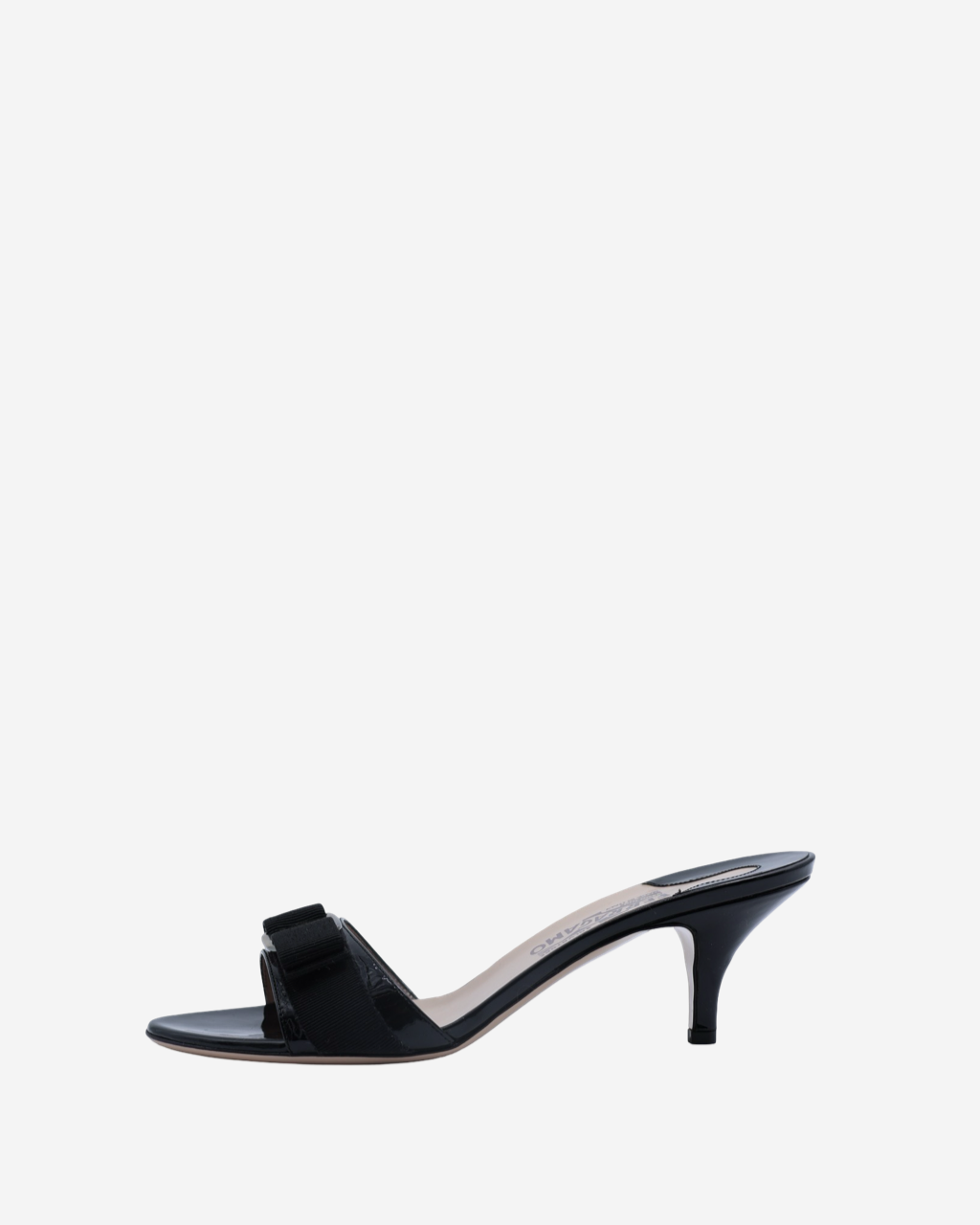 Ferragamo Kitten Heels 38