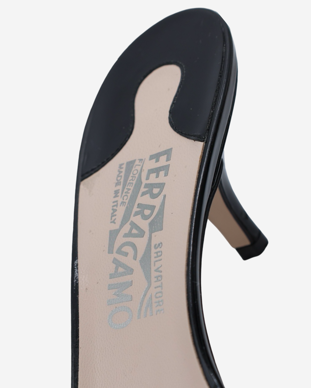 Ferragamo Kitten Heels 38