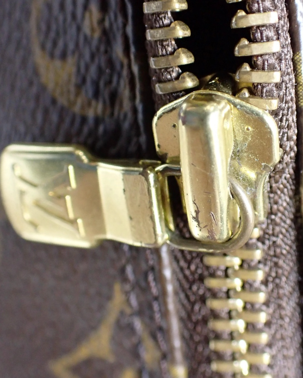 Louis Vuitton Papillon 26 bag