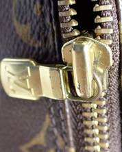 Louis Vuitton Papillon 26 bag