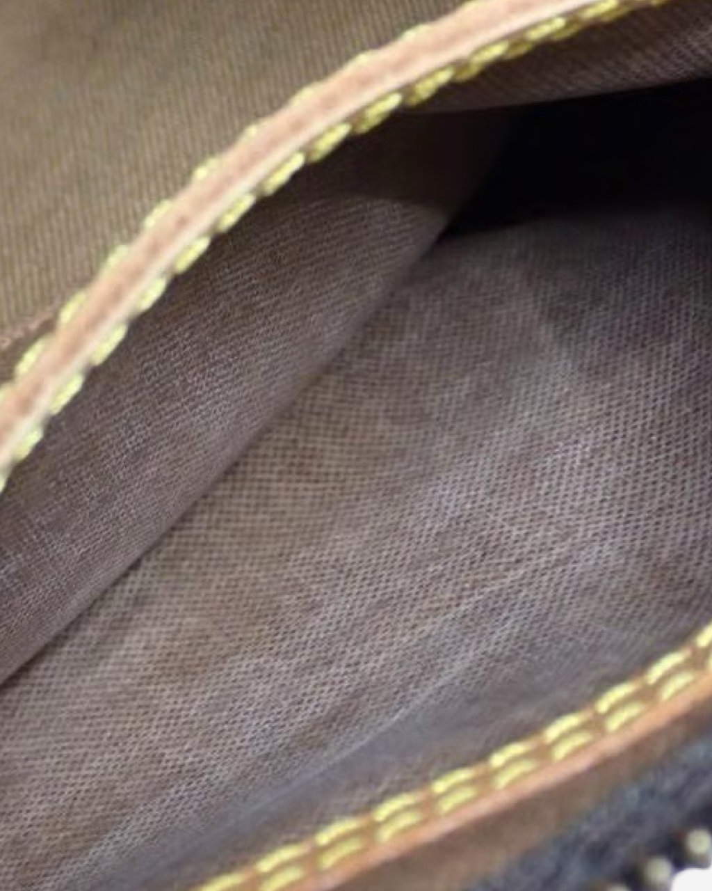 Louis Vuitton Speedy Monogram 40 Bag