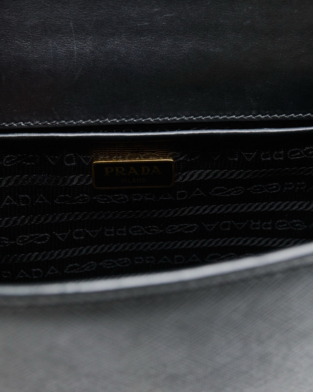 Bolso Prada Saffiano Envelope