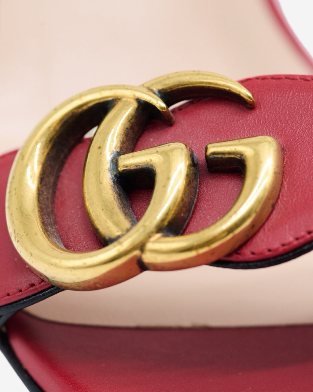 Tacones Gucci GG Marmont 38