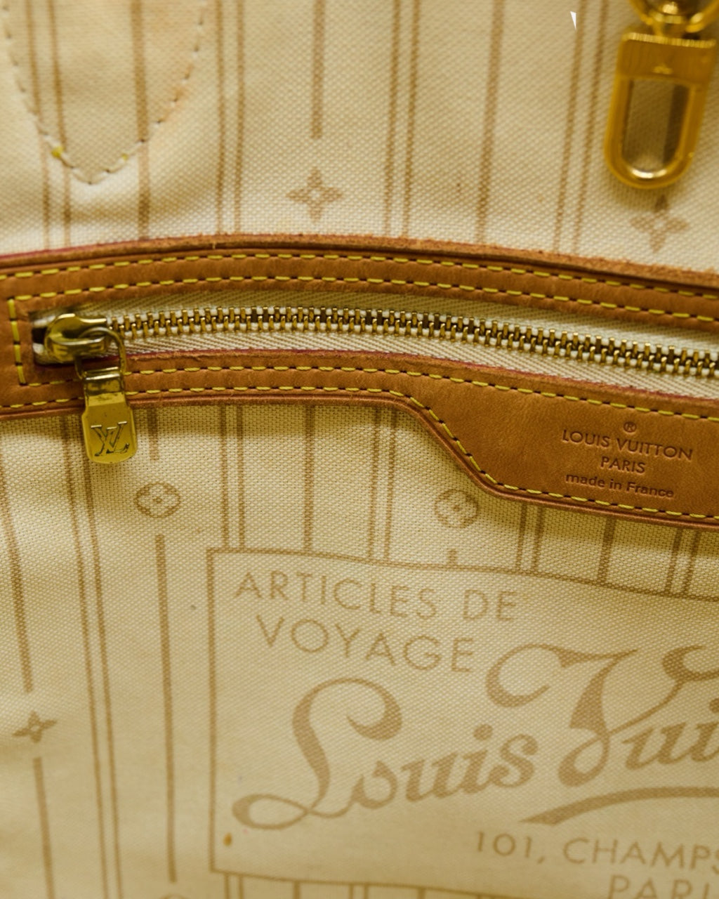 Louis Vuitton Neverfull MM 2013 Bag