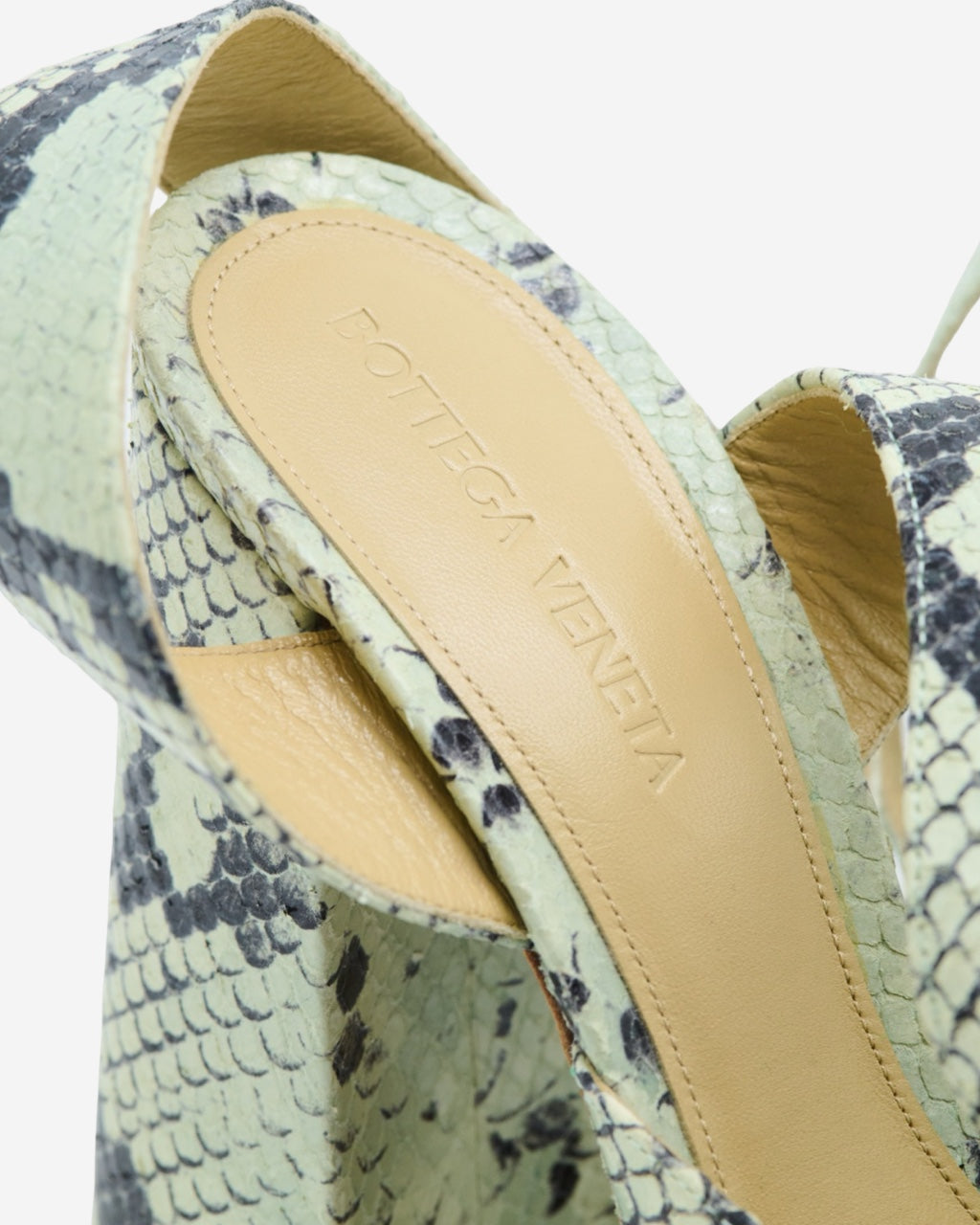 Tacones Bottega Veneta Python 38 – Irene Buffa