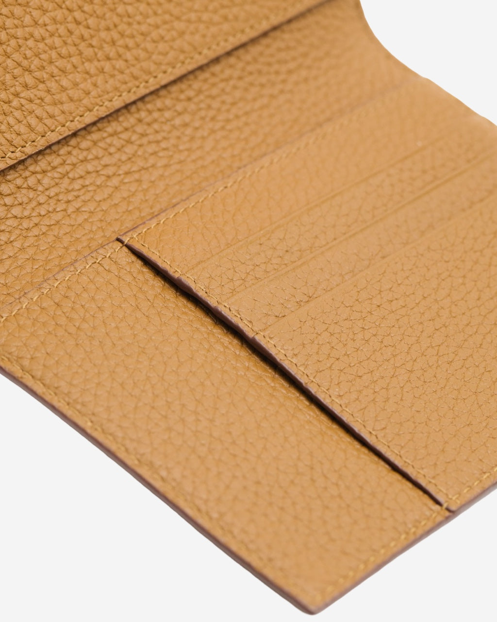 Porta Pasaporte Bally