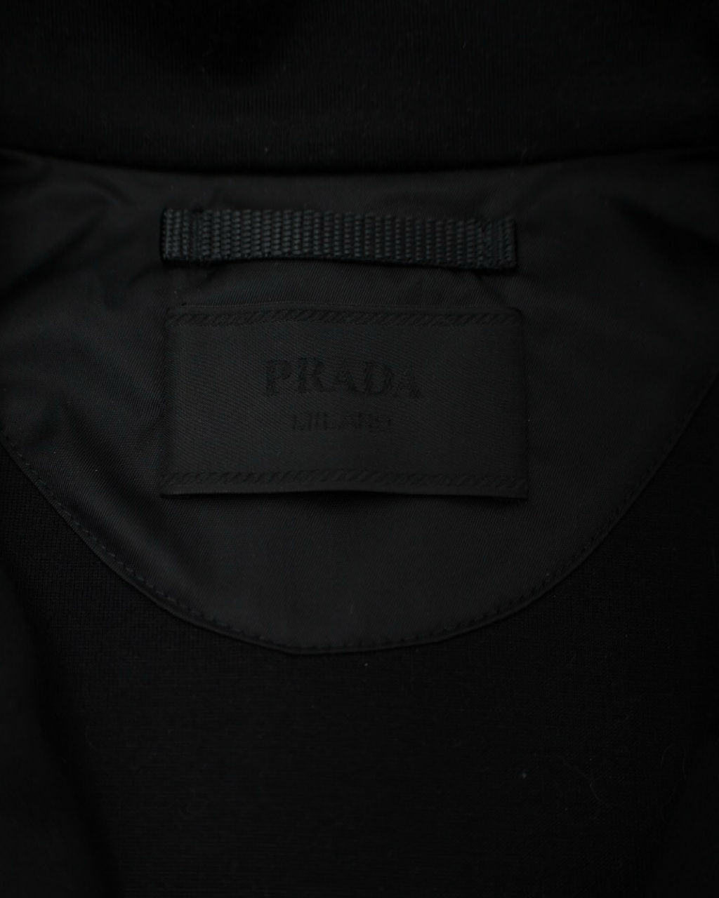 Chamarra Prada Re-Nylon