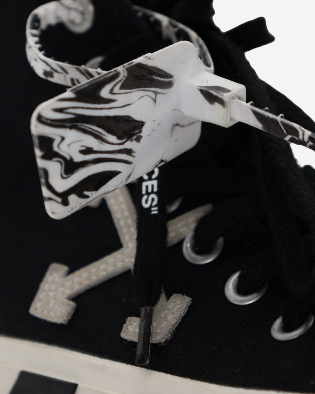 Off White Tennis 39