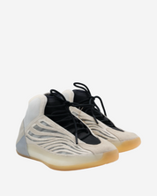 Tenis Yeezy BSKTBL 45