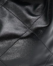Bolsa Chanel 22 Lambskin