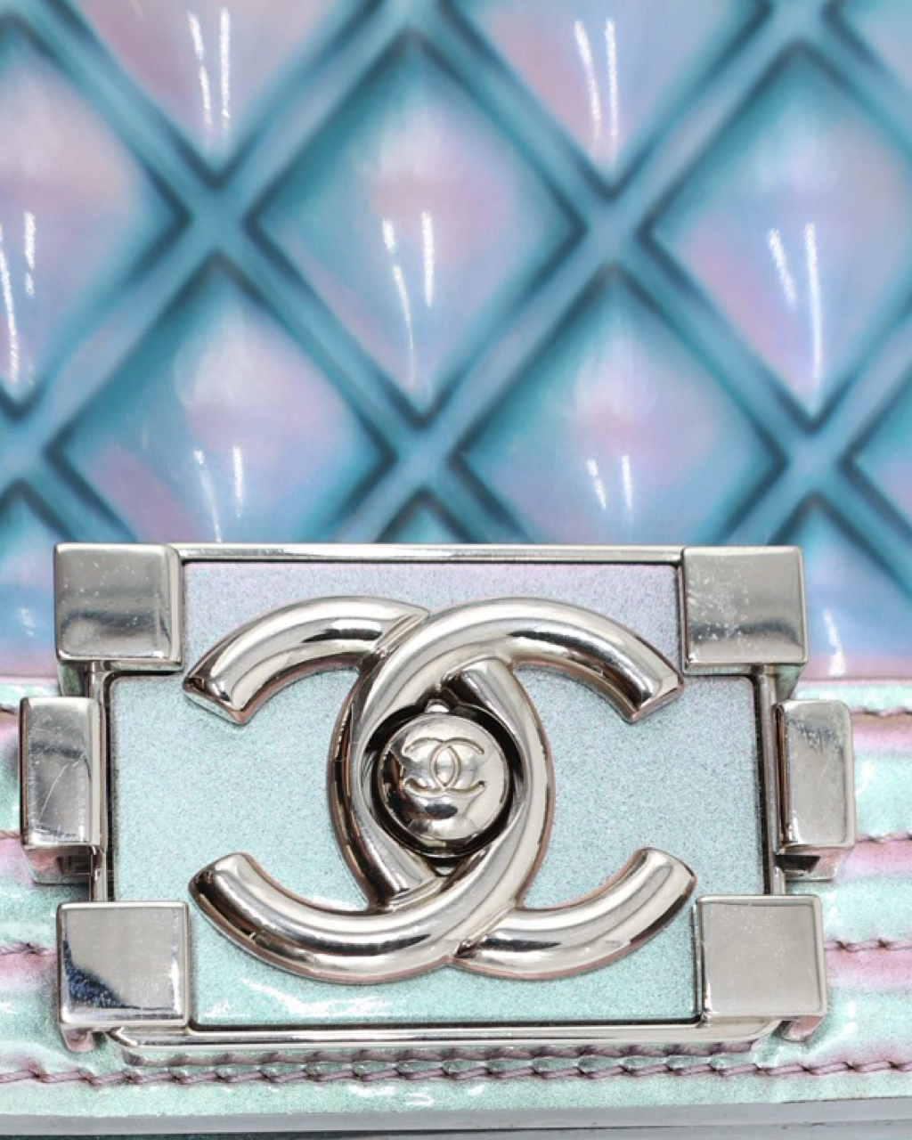 Bolsa Chanel Boy Holographic 2018