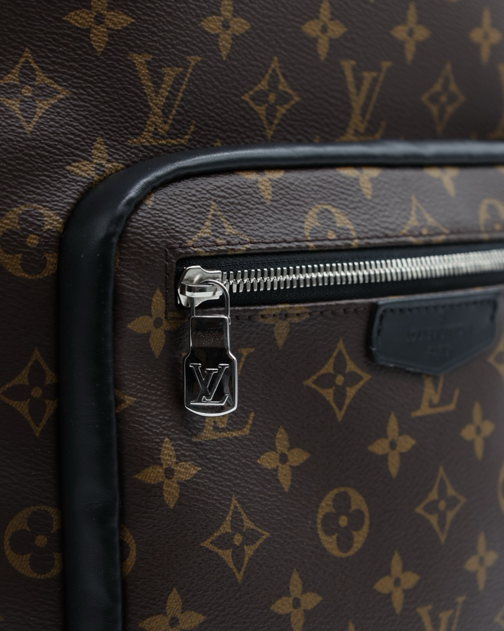 Mochila Louis Vuitton Josh Monogram