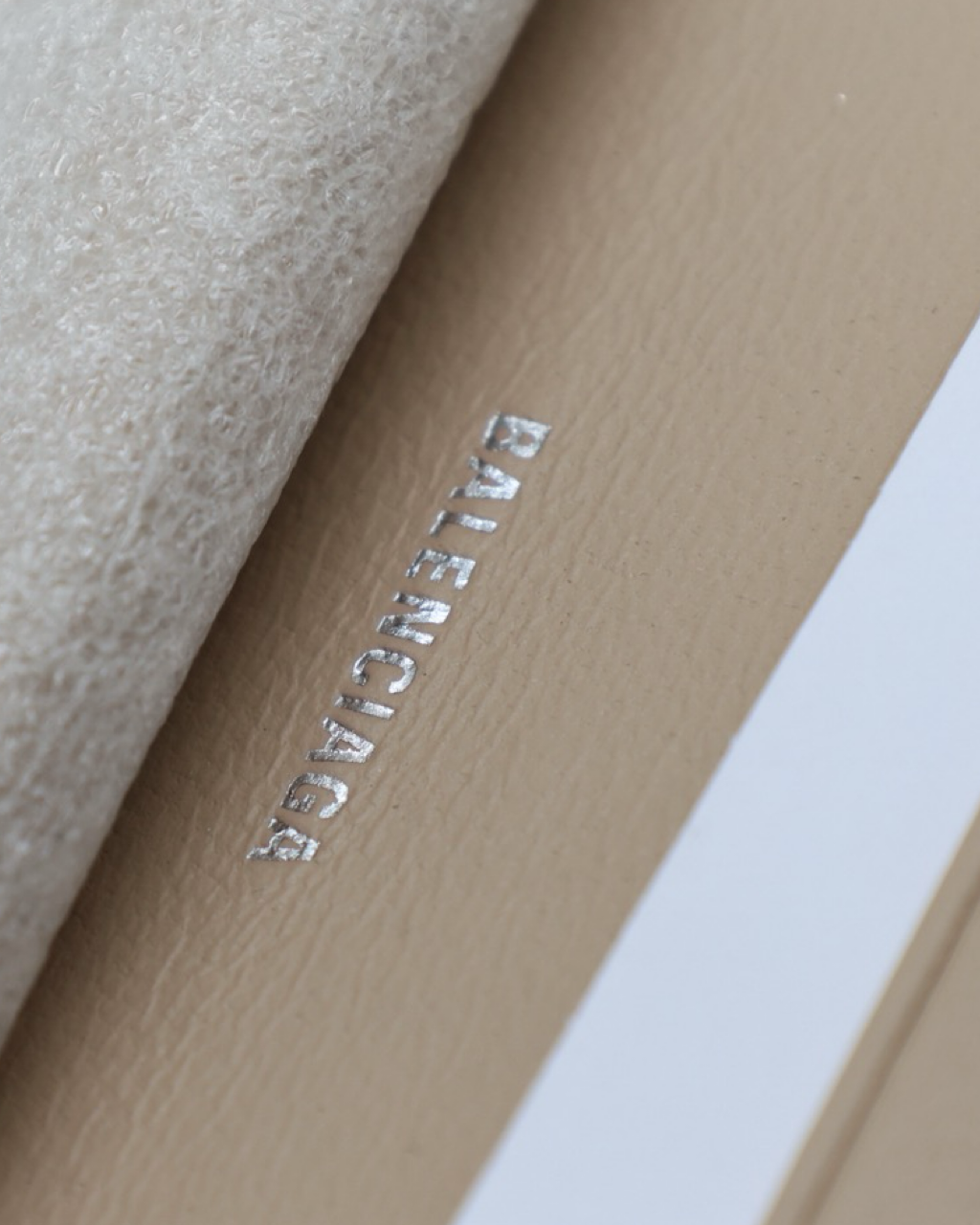 Cartera Balenciaga