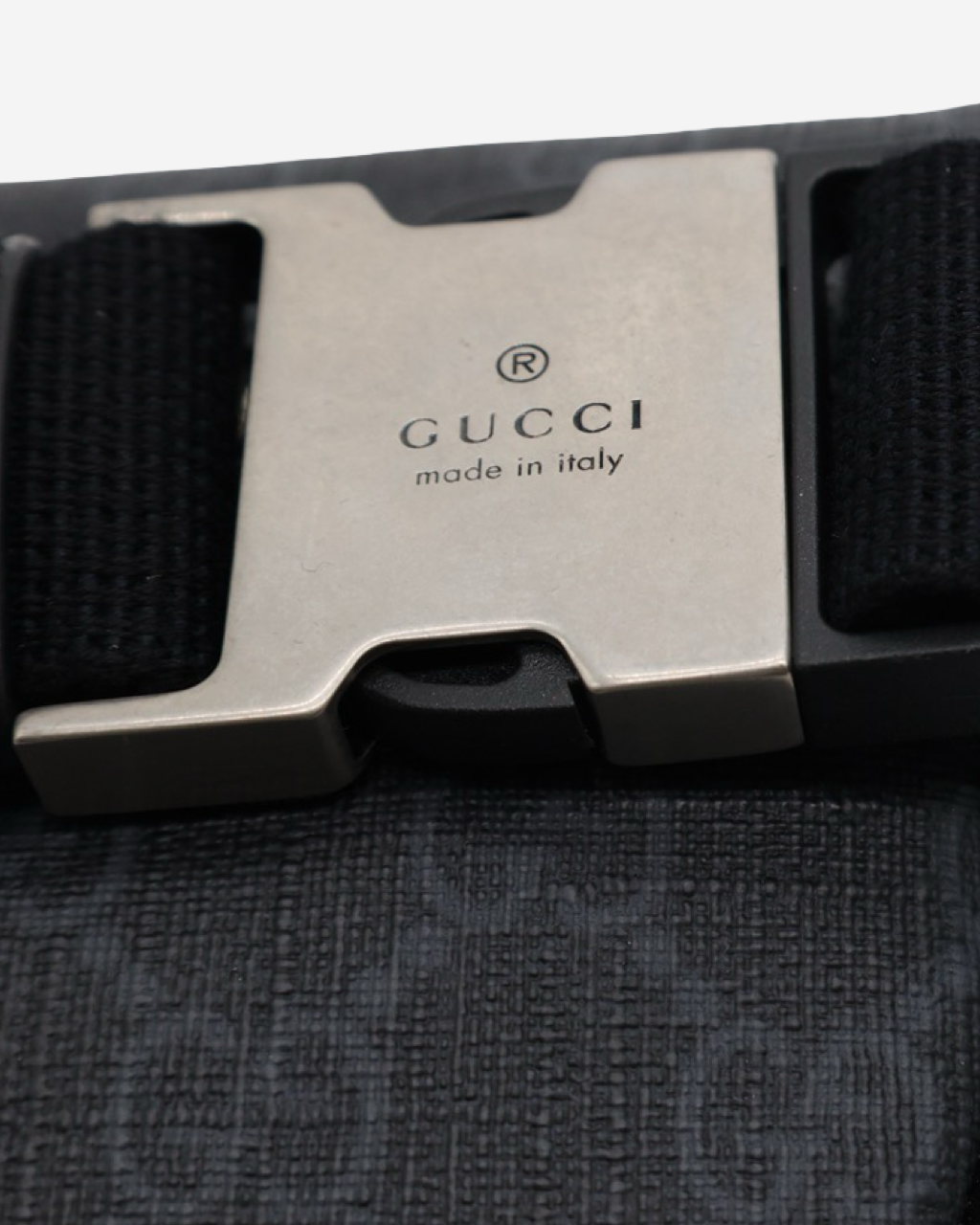 Gucci GG Supreme Waist Bag