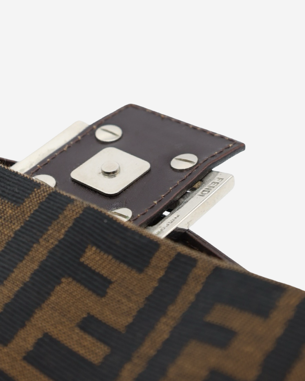 Bolsa Fendi Baguette Zucca