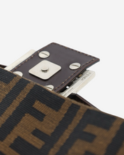 Bolsa Fendi Baguette Zucca