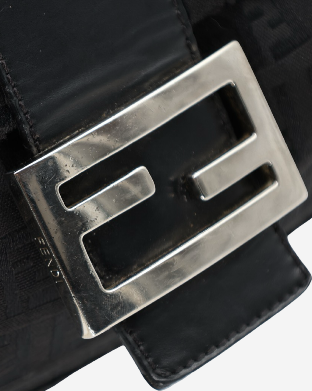Bolsa Fendi Baguette