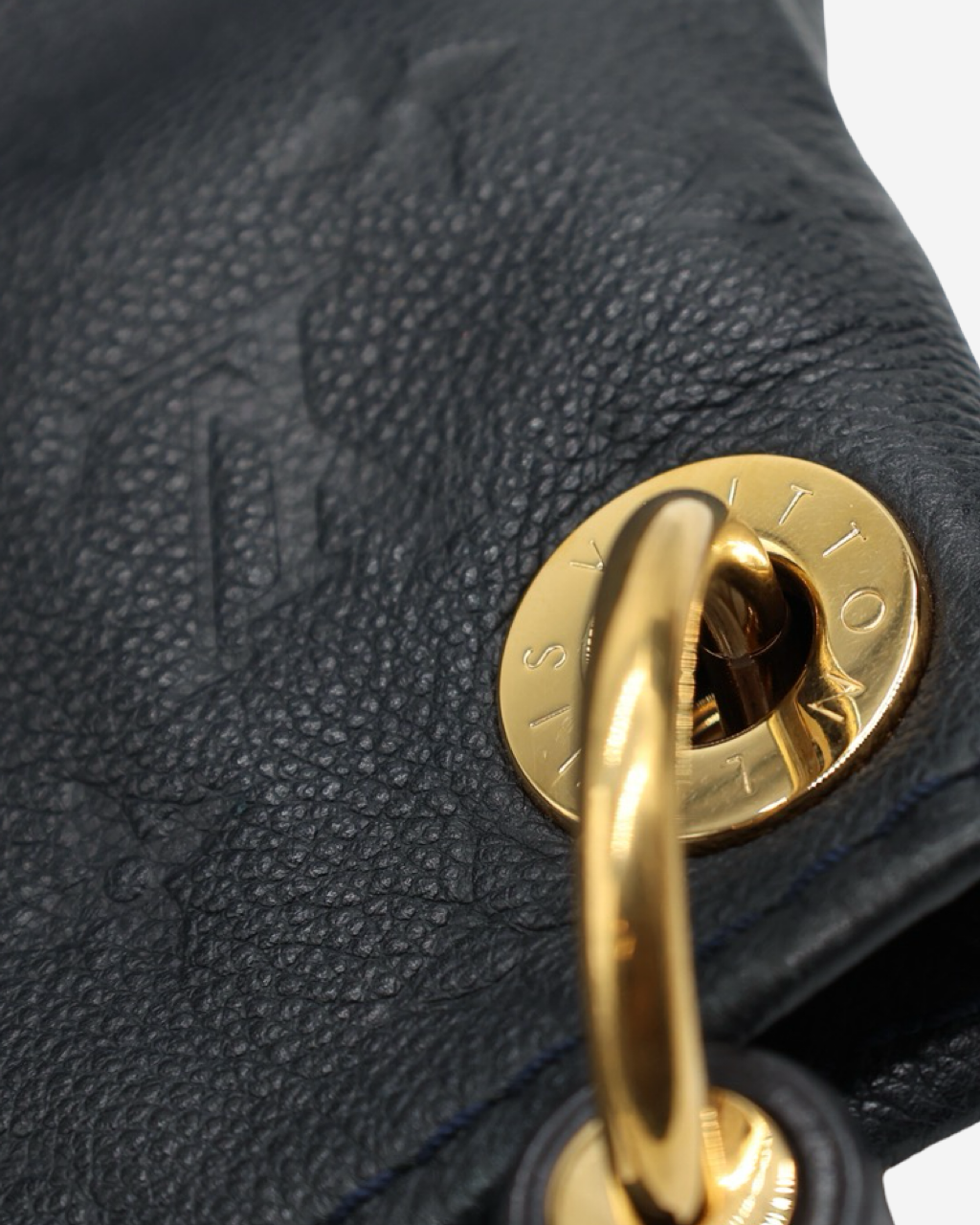 Louis Vuitton Artsy Bag