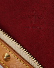 Bolsa Louis Vuitton x Murakami Pochette